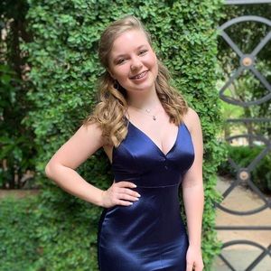 Meet your Posher, Bella